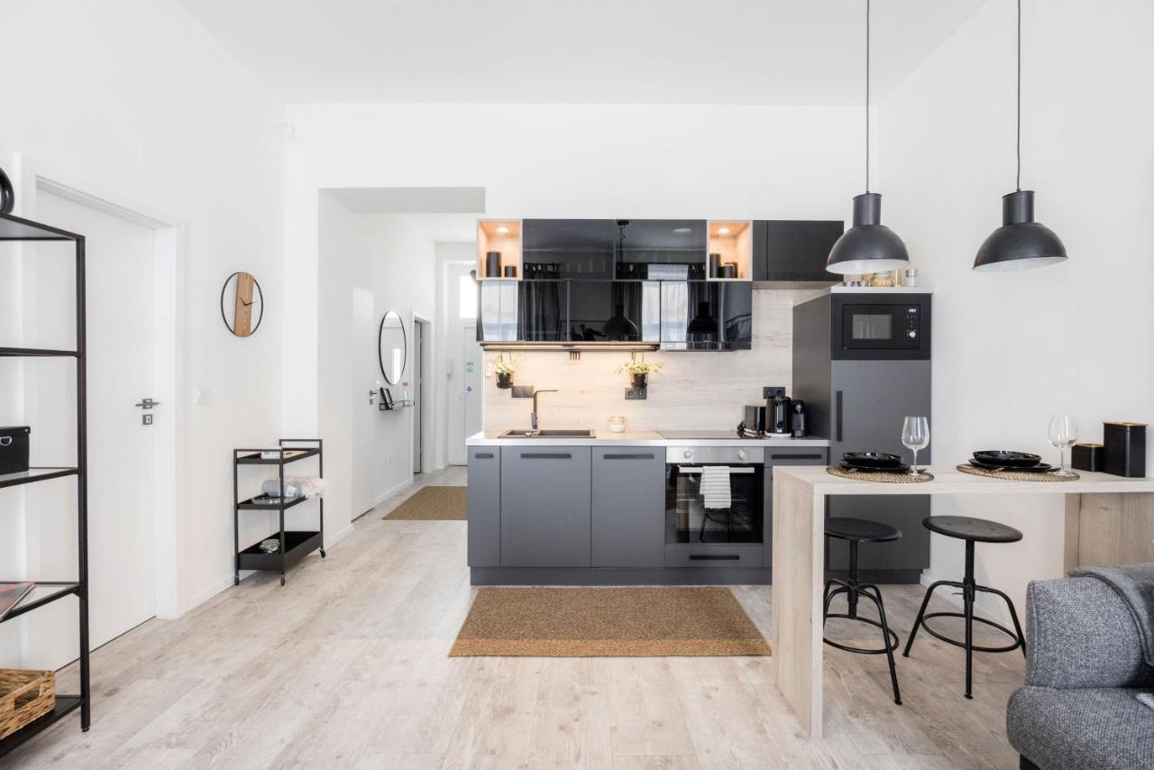 Two-Bedroom Apartment Next To Music Academy Budapeszt Zewnętrze zdjęcie