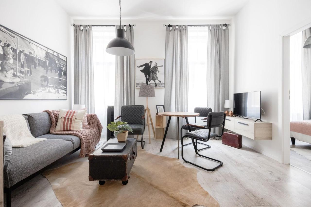 Two-Bedroom Apartment Next To Music Academy Budapeszt Zewnętrze zdjęcie