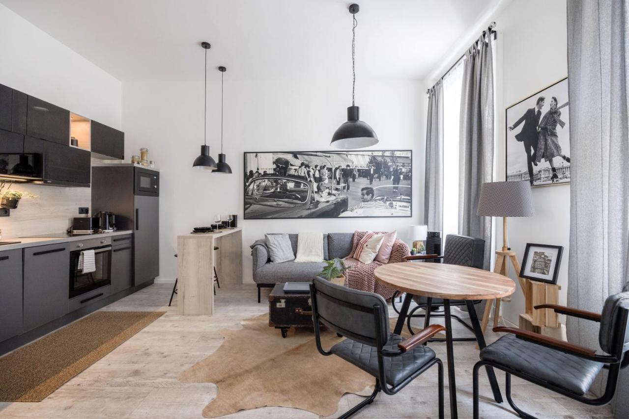 Two-Bedroom Apartment Next To Music Academy Budapeszt Zewnętrze zdjęcie